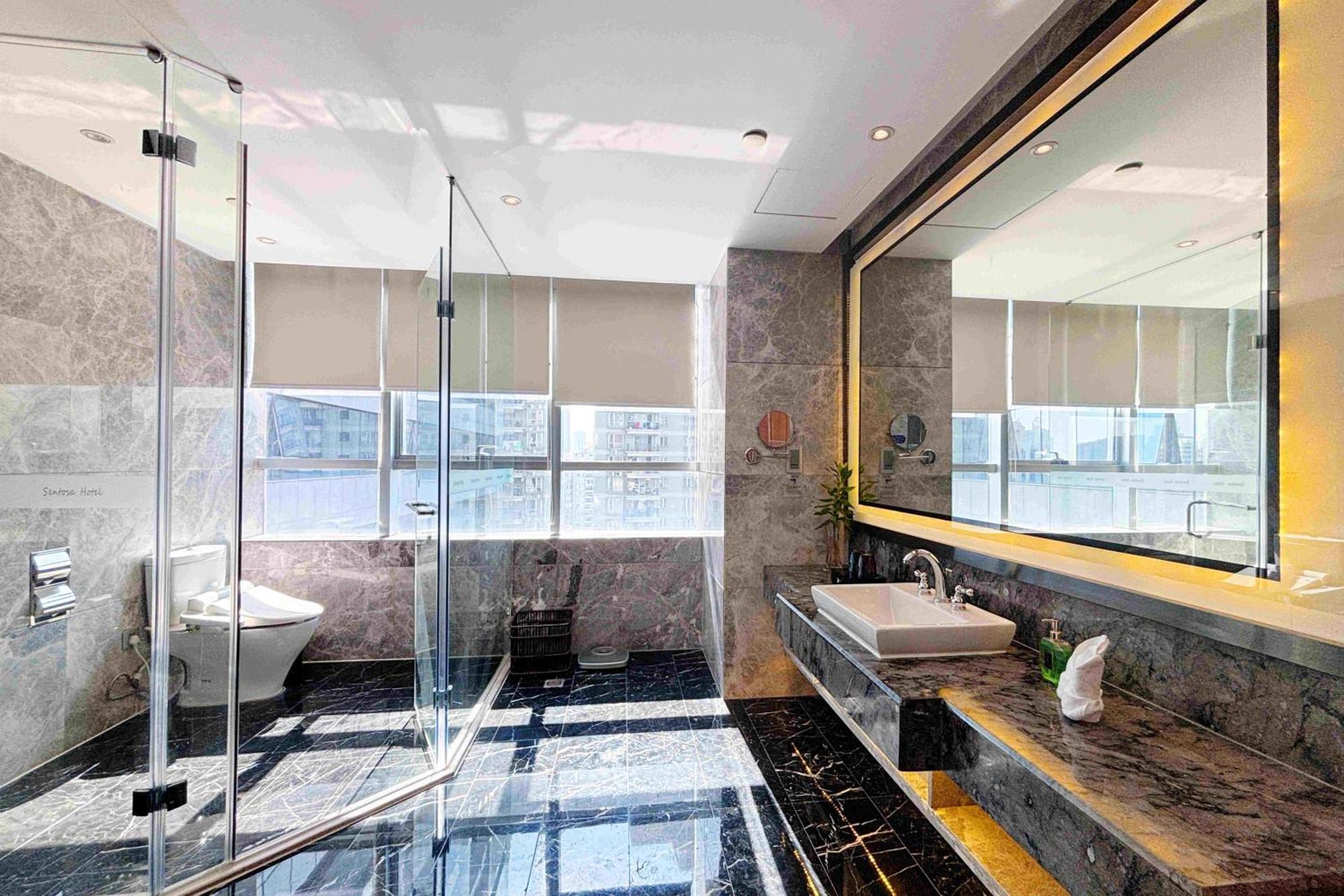 Sentosa Hotel Shenzhen Feicui Branch, Enjoy Tropical Swimming Pools And High-Class Fitness Club Buitenkant foto